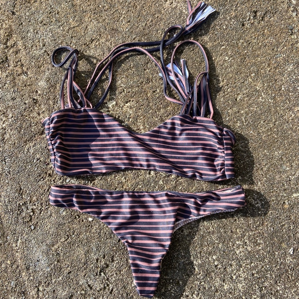 ACACIA SWIMWEAR Dark Classic Set